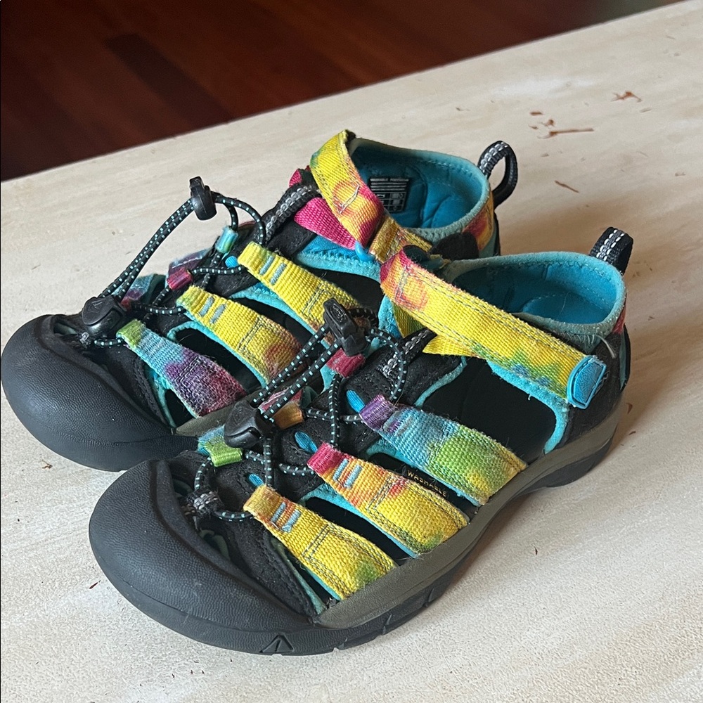 Keen Newport H2 Water Kids Sandals Sz 2 little kids